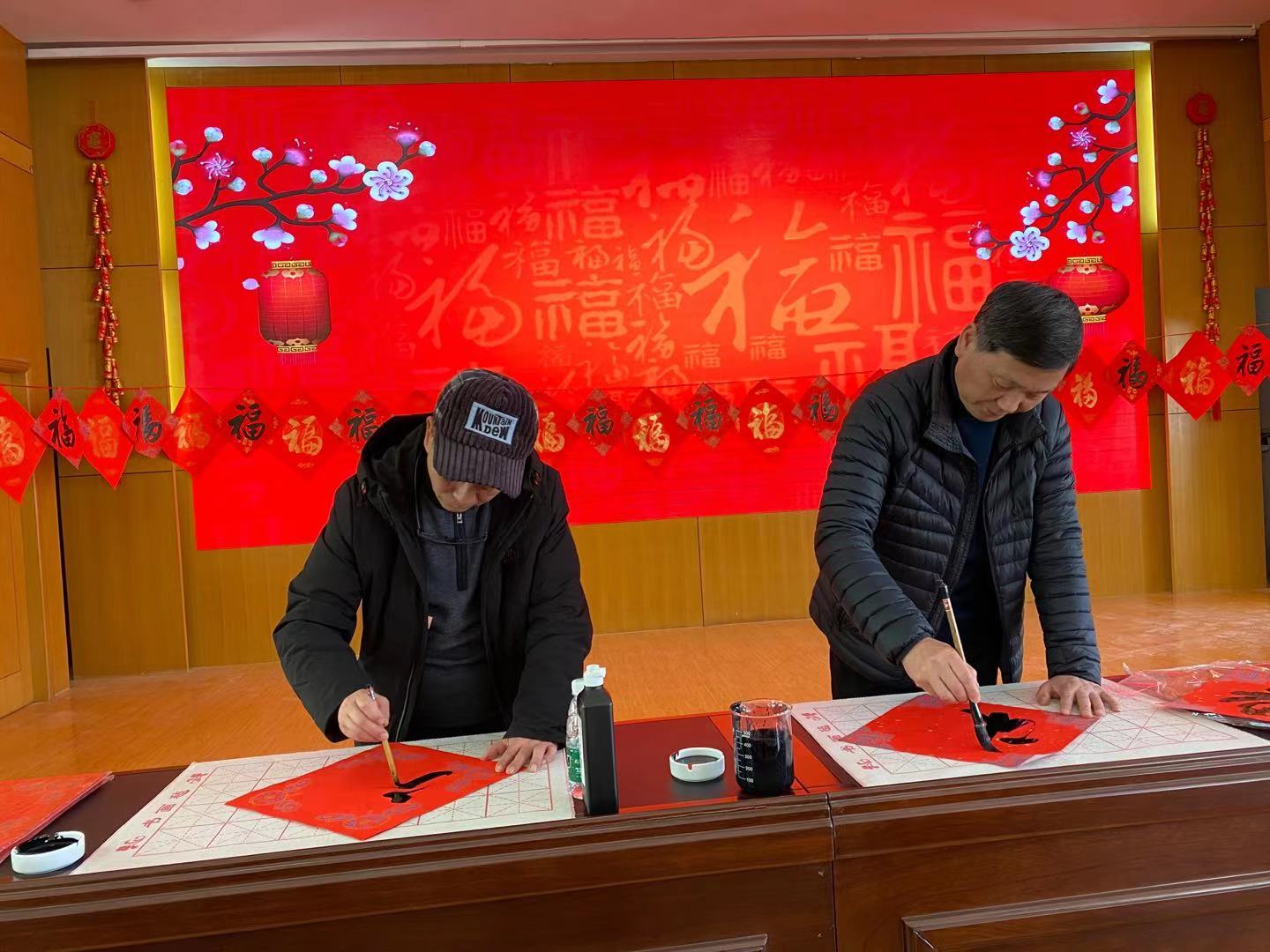 张瑞梅.jpg 张瑞梅.jpg